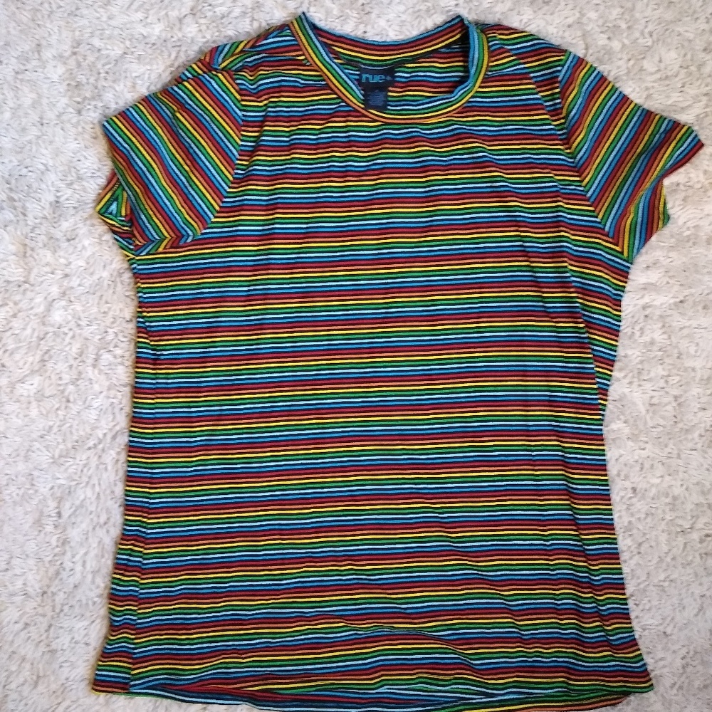 Rue 21 t-shirt